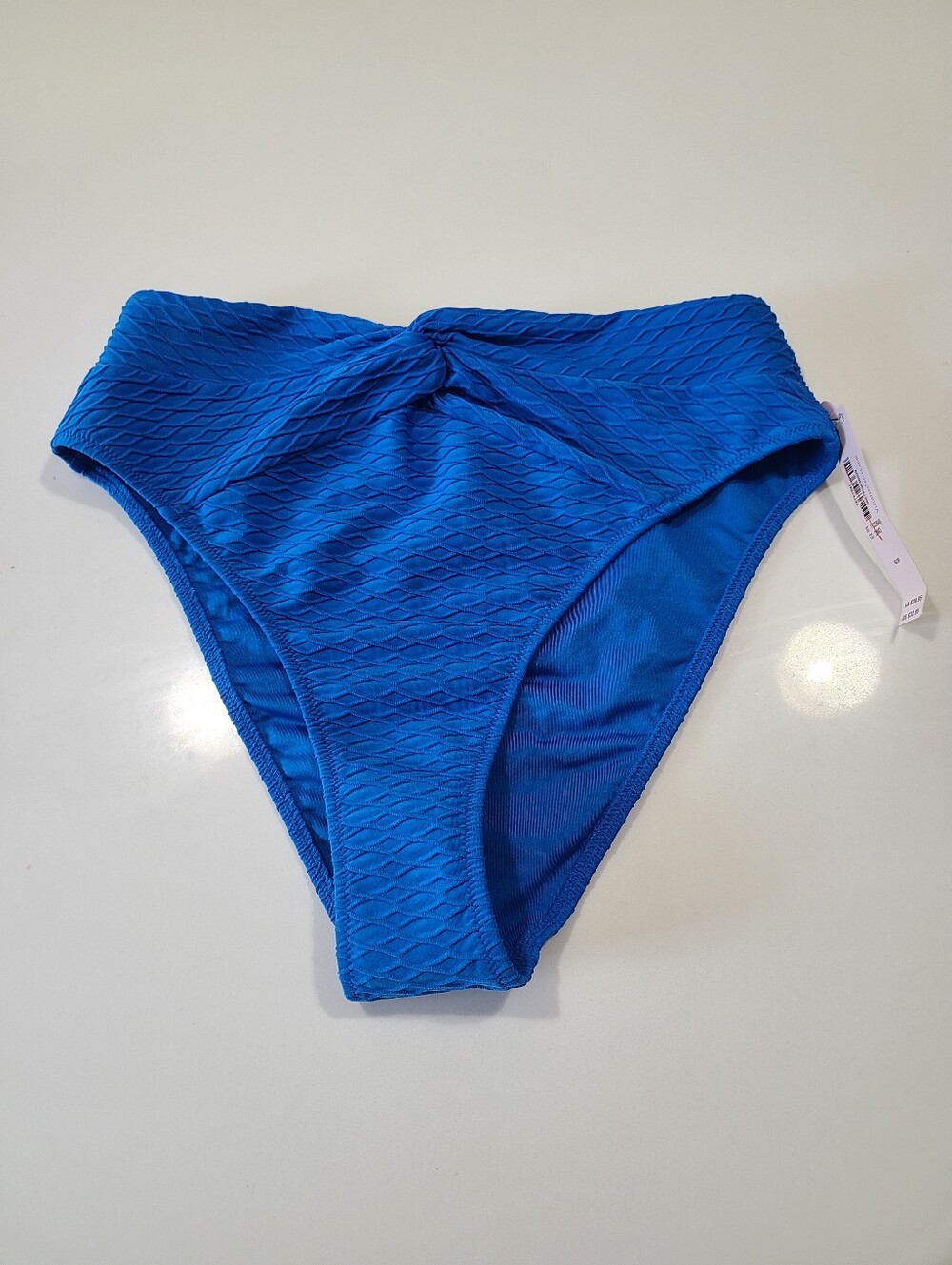NWT Victoria's Secret High-Waist Cheeky Twist Bikini Bottom in Size Small